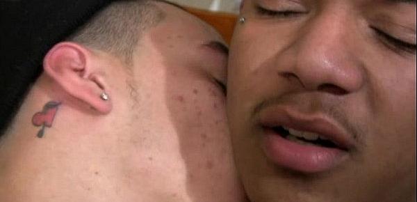  Hot latino couple in action, see how this papis suck each others verga and then